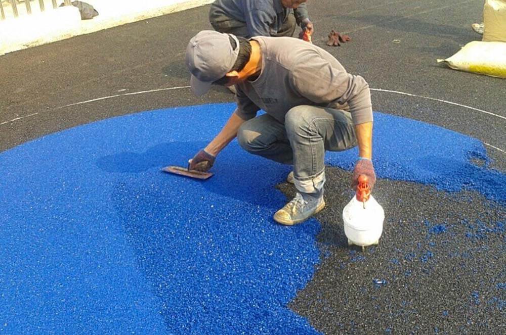 Polyurethane adhesive for rubber crumb Polyurethane adhesive for rubber crumb